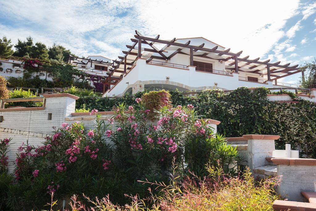 Holiday Lodge Al Porto Матината Екстериор снимка