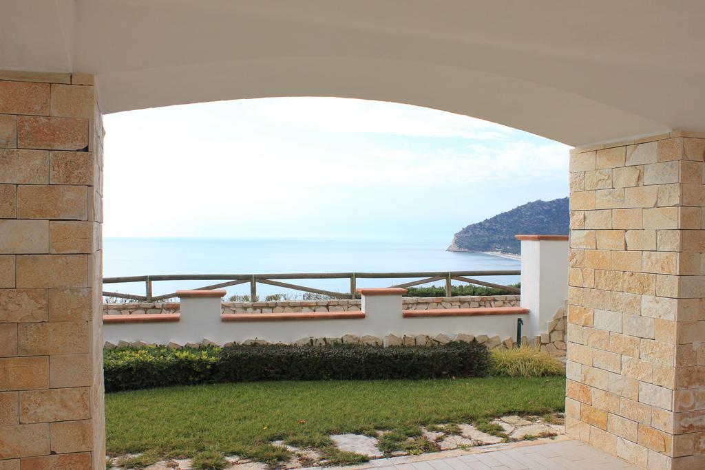 Holiday Lodge Al Porto Матината Стая снимка