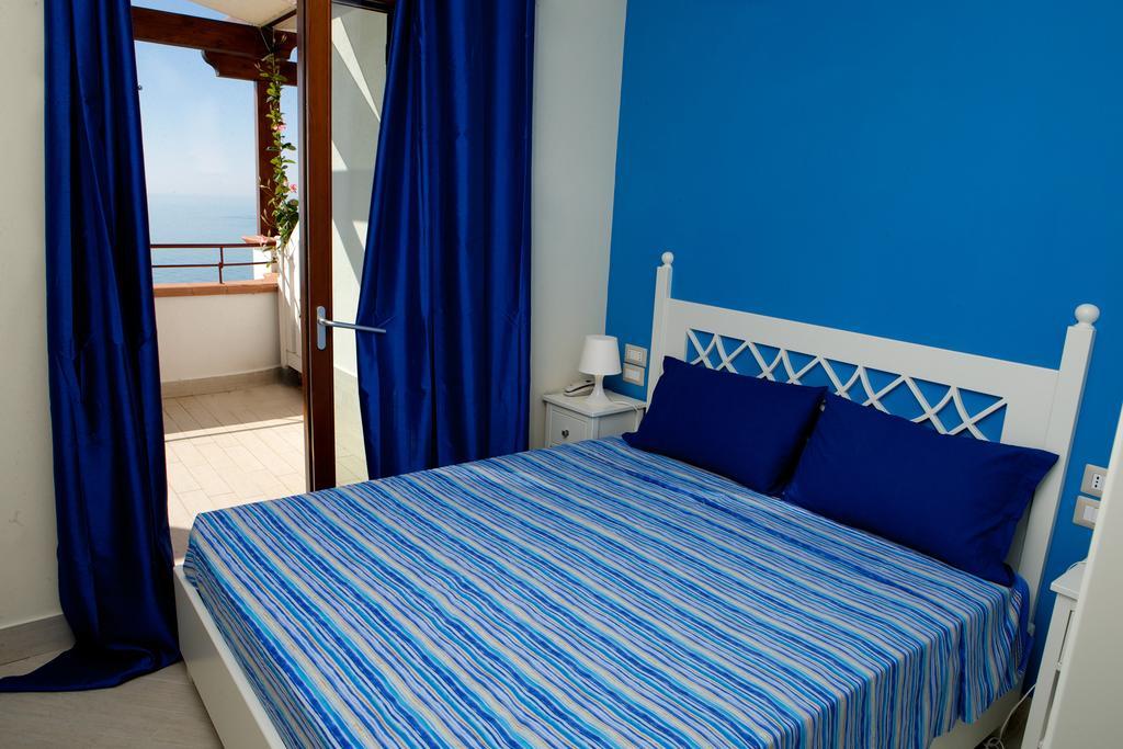 Holiday Lodge Al Porto Матината Стая снимка