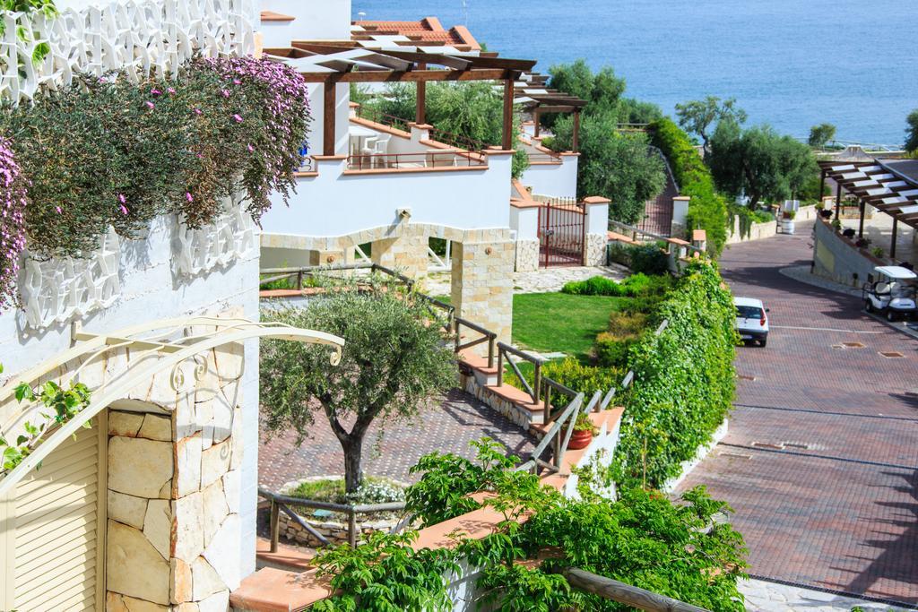 Holiday Lodge Al Porto Матината Екстериор снимка